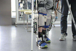 可穿戴型下肢助力机器人感知系统研究