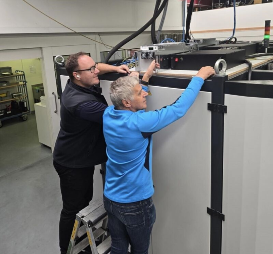 瑞典Ionautics新一代HiPIMS設(shè)備HiPSTER 25落地瑞士Swiss PVD，攜手賦能高性能薄膜沉積技術(shù)工業(yè)化，助力PVD行業(yè)工藝升級