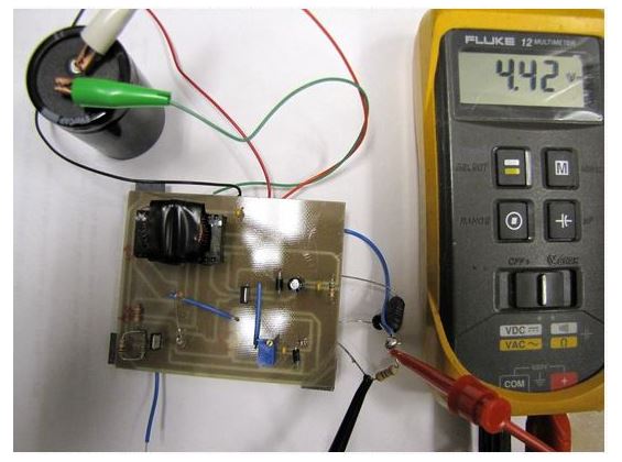 可提升電壓的焦耳小偷電路設計