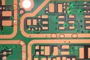 為什么要把PCB線路板過孔堵上？