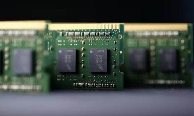 美光DDR4報(bào)價(jià)飆升50%，市場供應(yīng)緊張加劇