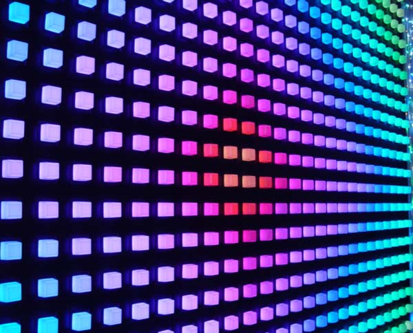 LED显示屏搭智慧城市建设快车 从这里开始