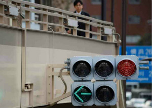 日本拟将信号灯用作5G基站 最早2023年在全国铺开