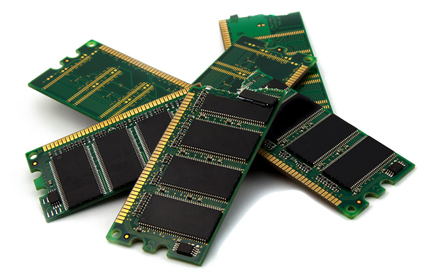 旺季加持，DRAM、NAND价格续扬