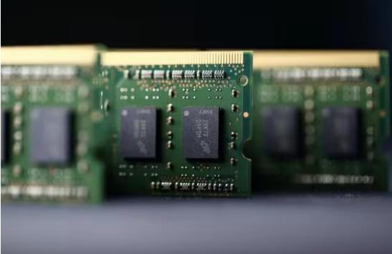 美光DDR4報價飆升50%，市場供應緊張加劇