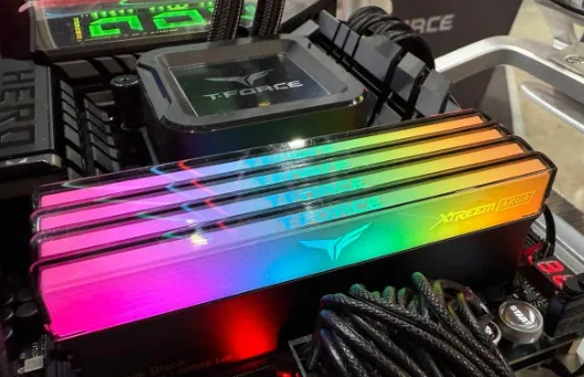 十銓科技10月營(yíng)收環(huán)比暴跌43%，存儲(chǔ)市場(chǎng)調(diào)整加劇