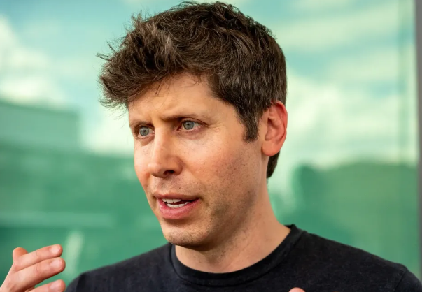 鸿海集团与OpenAI联手,共筑美国本土AI服务器供应链 鸿海集团与OpenAI联手,共筑美国本土AI服务器供应链