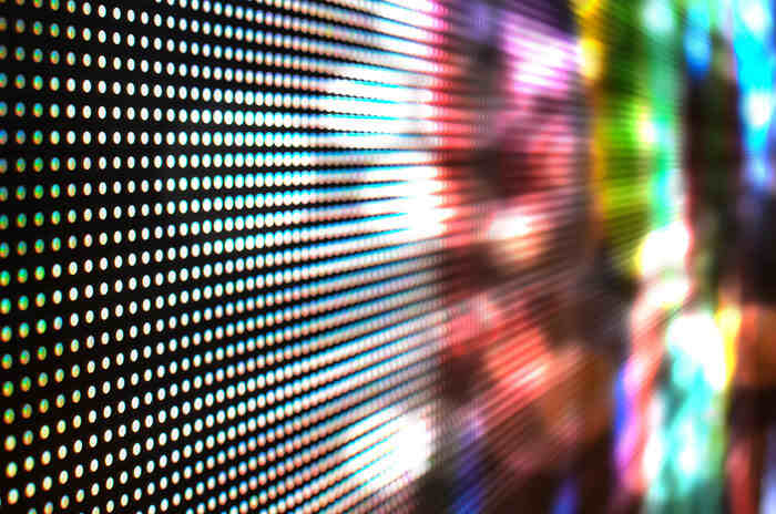 顯示革命倒計時：中國手機廠商鎖定2028，MicroLED時代真的要來了