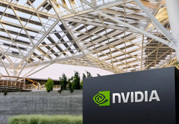 允許英偉達向中國出售H200芯片，需繳 25% 分成