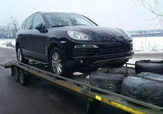 防盜神器變 “鎖車元兇” 數(shù)百輛保時捷在俄為何集體癱瘓？