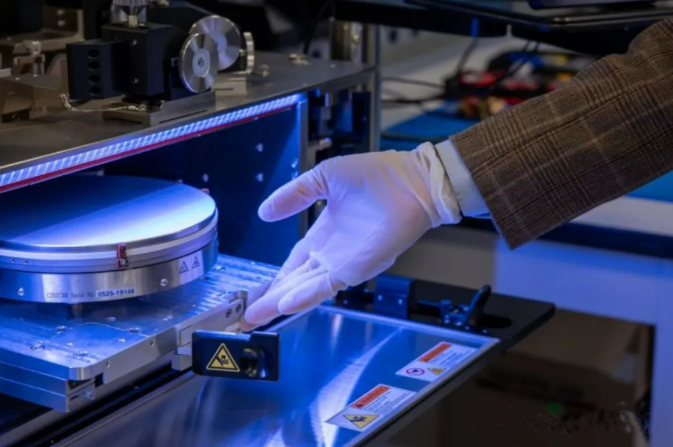 內(nèi)存+計(jì)算垂直堆疊！美國造出首顆單片3D芯片，能效或提千倍