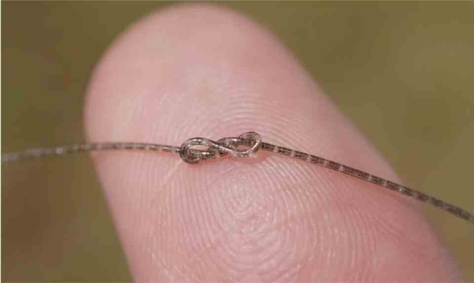 細如發(fā)絲卻堪比商用芯片！復旦“纖維芯片”登《自然》，柔性科技顛覆想象
