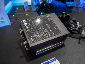 全汉推出一款不间断电源FSP900－5REB