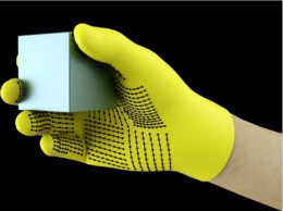 麻省理工开发出传感器手套，识别物体的精确度为76％