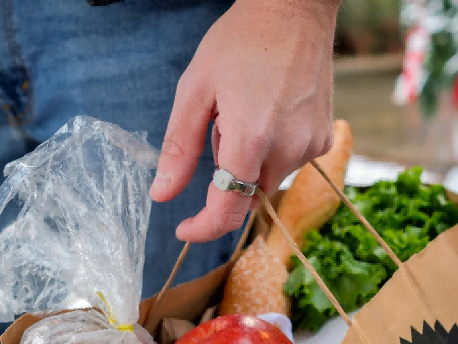 不做“手腕上的手机”：Pebble 2026 CES回归坚守小众需求